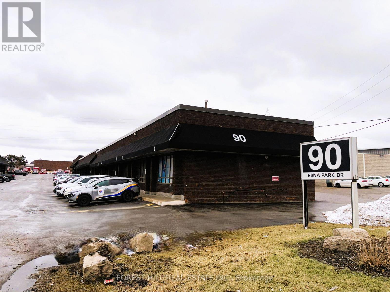 7 - 90 Esna Park Drive, Markham, Ontario  L3R 2R7 - Photo 5 - N12974996