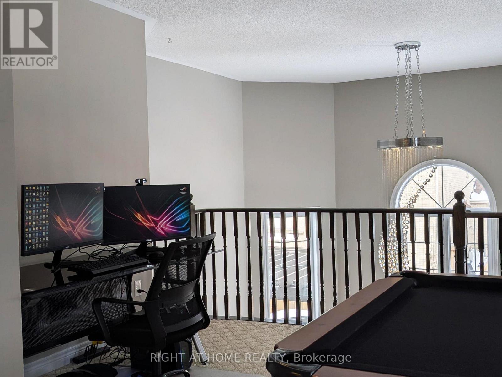 28 Timberbank Square, Georgina, Ontario  L0E 1R0 - Photo 19 - N12975004