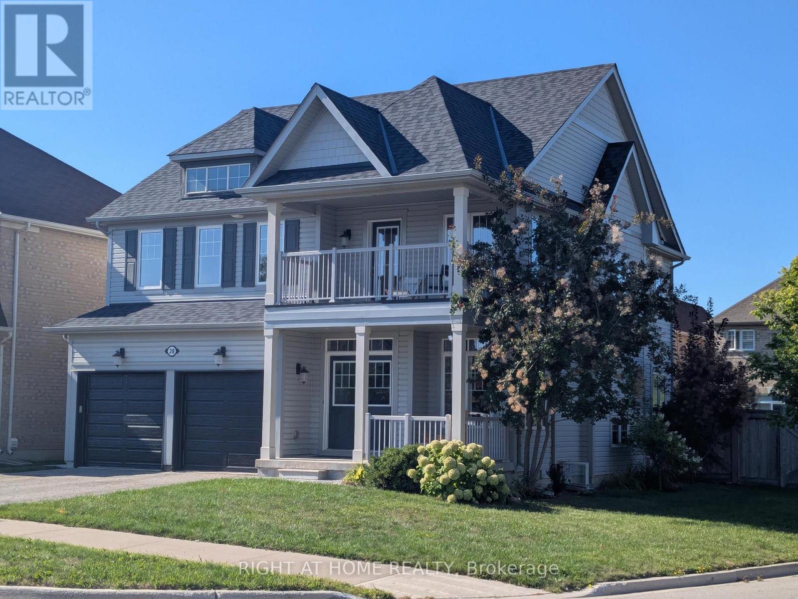 28 Timberbank Square, Georgina, Ontario  L0E 1R0 - Photo 2 - N12975004