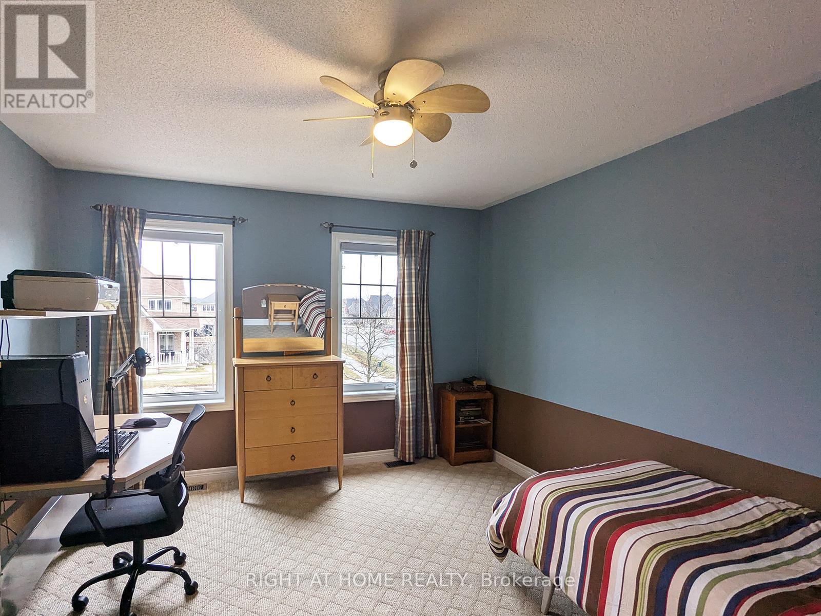 28 Timberbank Square, Georgina, Ontario  L0E 1R0 - Photo 25 - N12975004