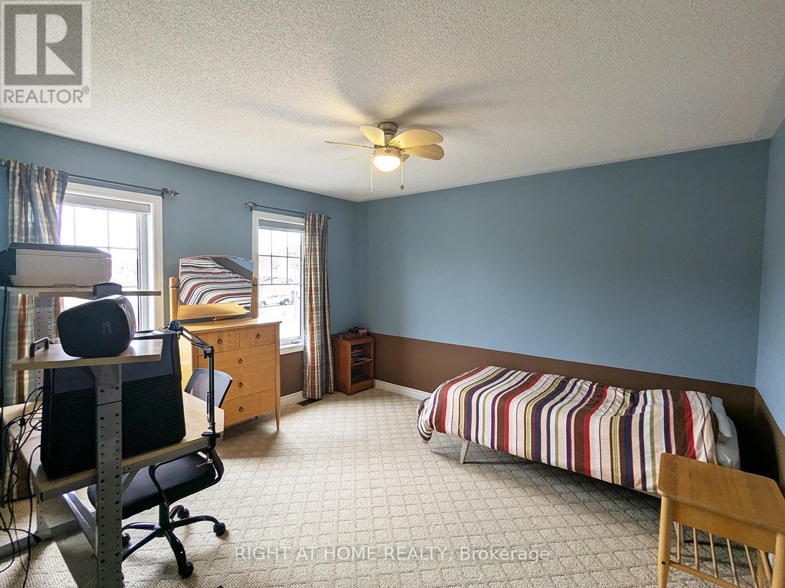 28 Timberbank Square, Georgina, Ontario  L0E 1R0 - Photo 26 - N12975004