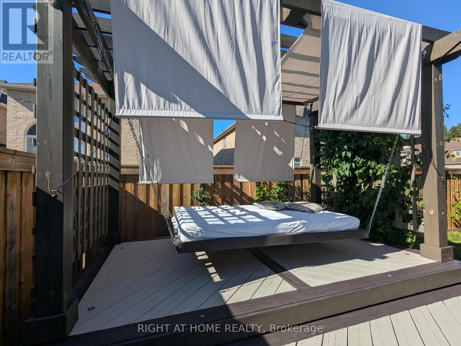 28 Timberbank Square, Georgina, Ontario  L0E 1R0 - Photo 41 - N12975004