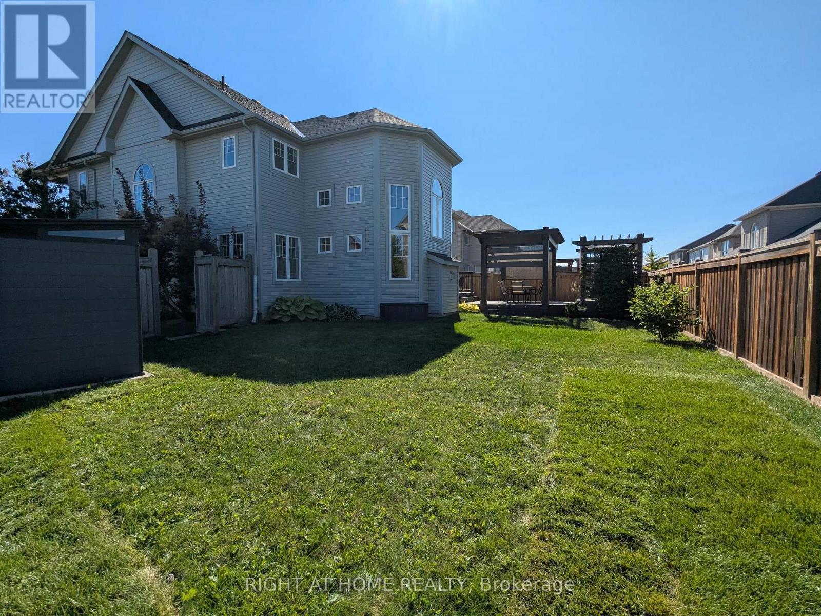 28 Timberbank Square, Georgina, Ontario  L0E 1R0 - Photo 43 - N12975004