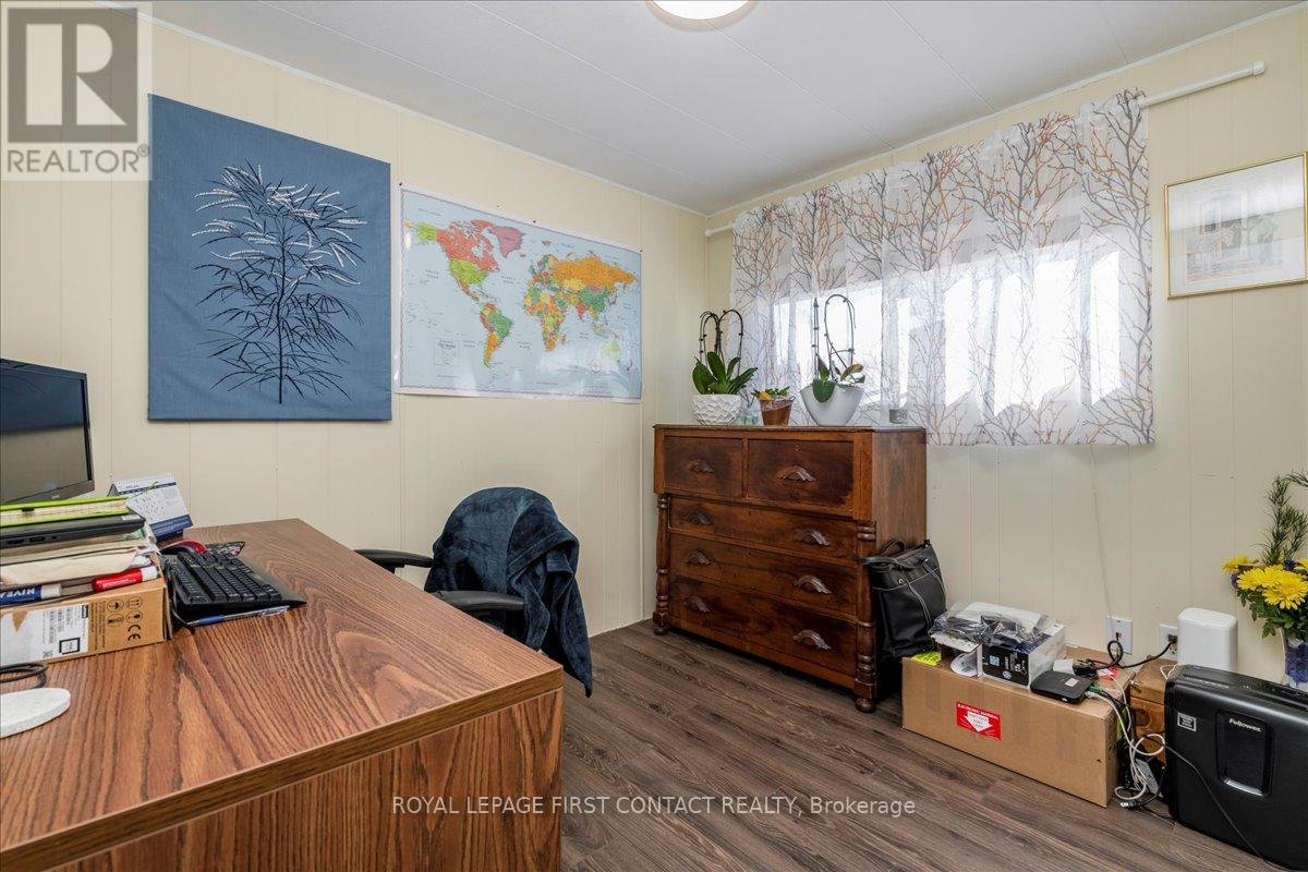 23 Mimosa Crescent, Innisfil, Ontario  L9S 1P9 - Photo 14 - N12975068