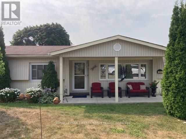 23 Mimosa Crescent, Innisfil, Ontario  L9S 1P9 - Photo 2 - N12975068