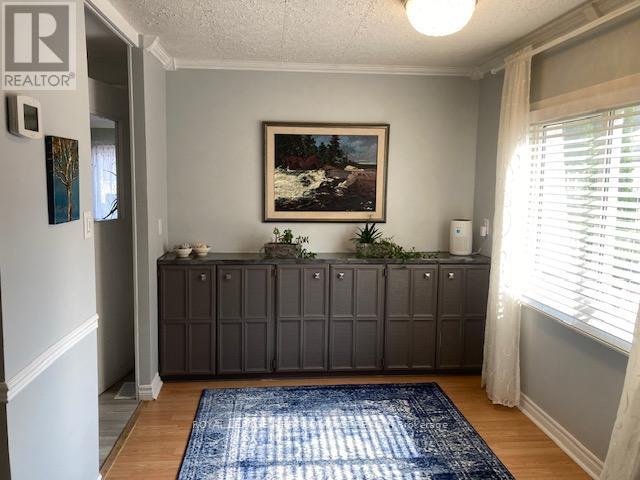 23 Mimosa Crescent, Innisfil, Ontario  L9S 1P9 - Photo 6 - N12975068