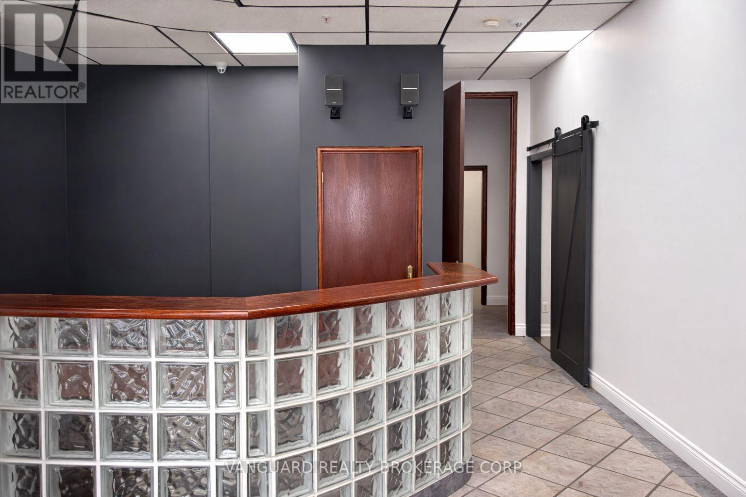 11 - 357 Edgeley Boulevard, Vaughan, Ontario  L4K 3Y2 - Photo 2 - N12975134