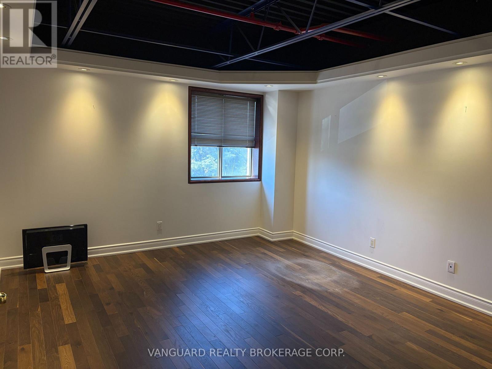 11 - 357 Edgeley Boulevard, Vaughan, Ontario  L4K 3Y2 - Photo 3 - N12975134