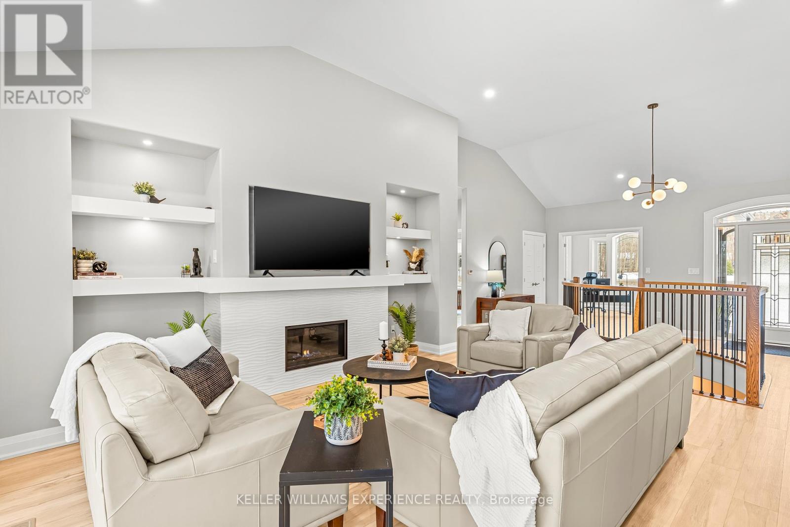 34 Windermere Circle, Tay, Ontario  L4R 0C3 - Photo 15 - S12974988