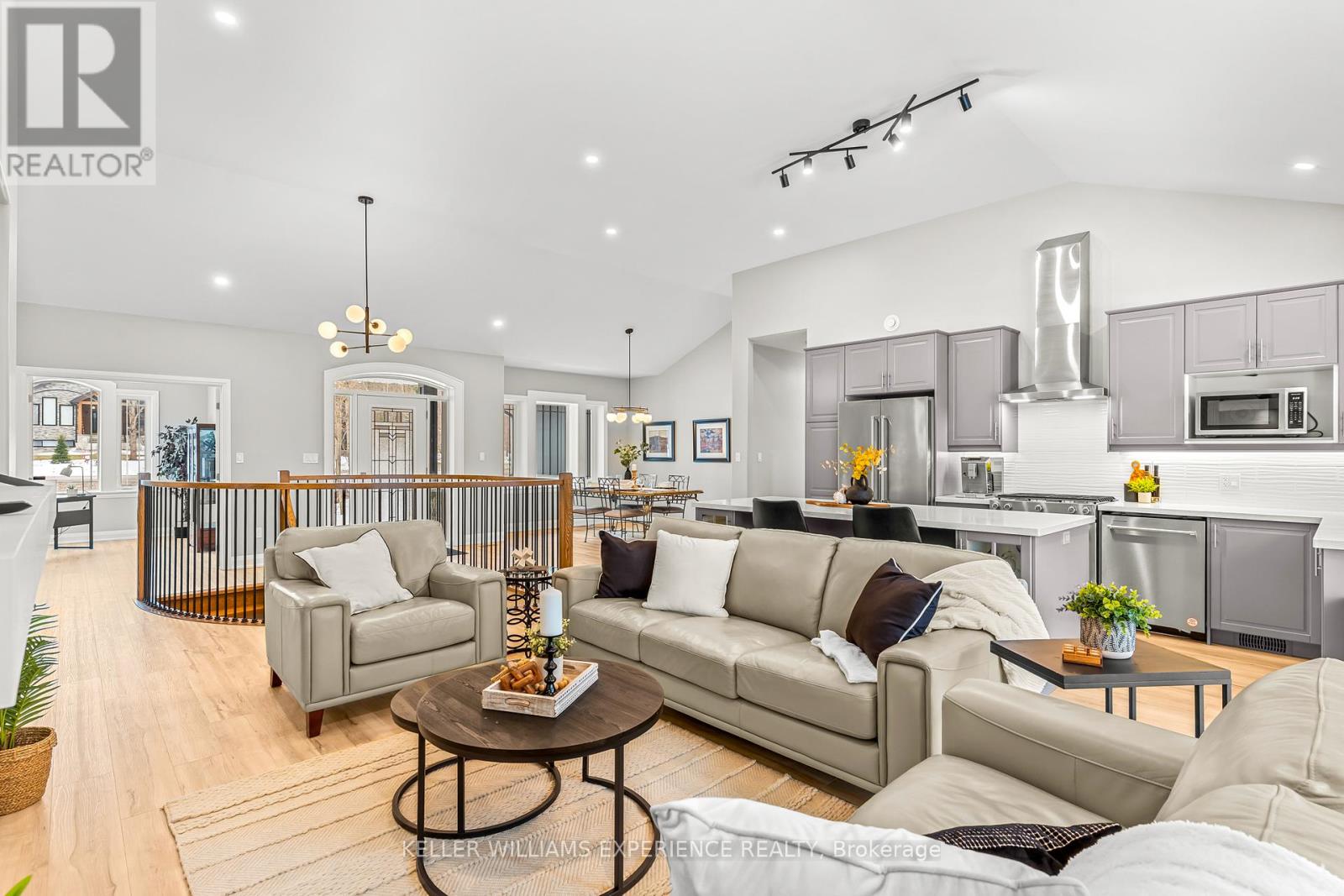 34 Windermere Circle, Tay, Ontario  L4R 0C3 - Photo 16 - S12974988