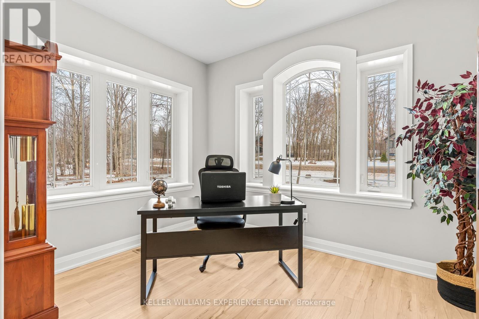 34 Windermere Circle, Tay, Ontario  L4R 0C3 - Photo 17 - S12974988