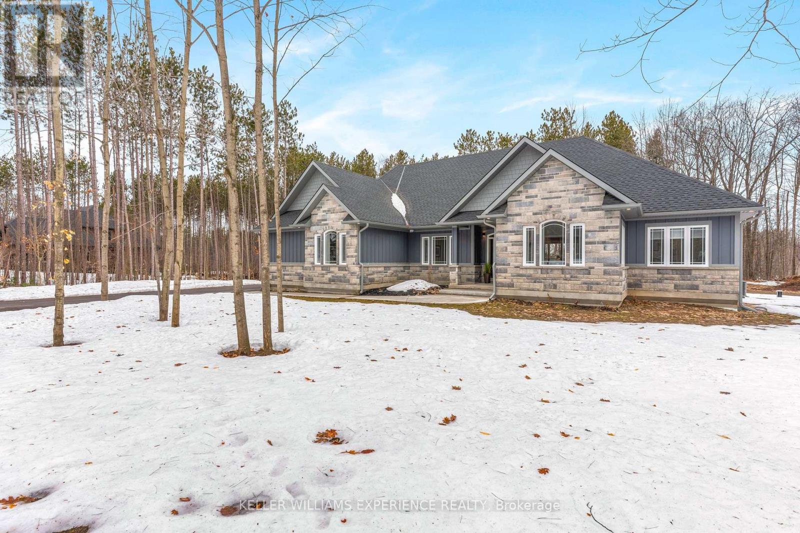 34 Windermere Circle, Tay, Ontario  L4R 0C3 - Photo 2 - S12974988