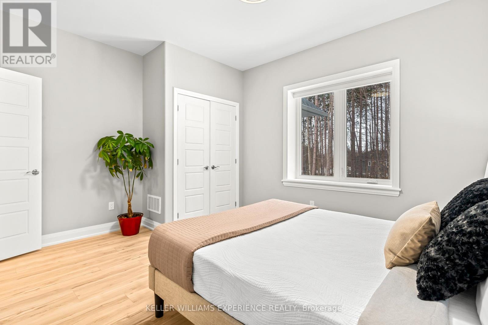 34 Windermere Circle, Tay, Ontario  L4R 0C3 - Photo 26 - S12974988