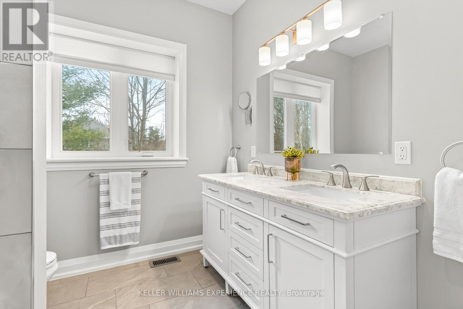 34 Windermere Circle, Tay, Ontario  L4R 0C3 - Photo 27 - S12974988