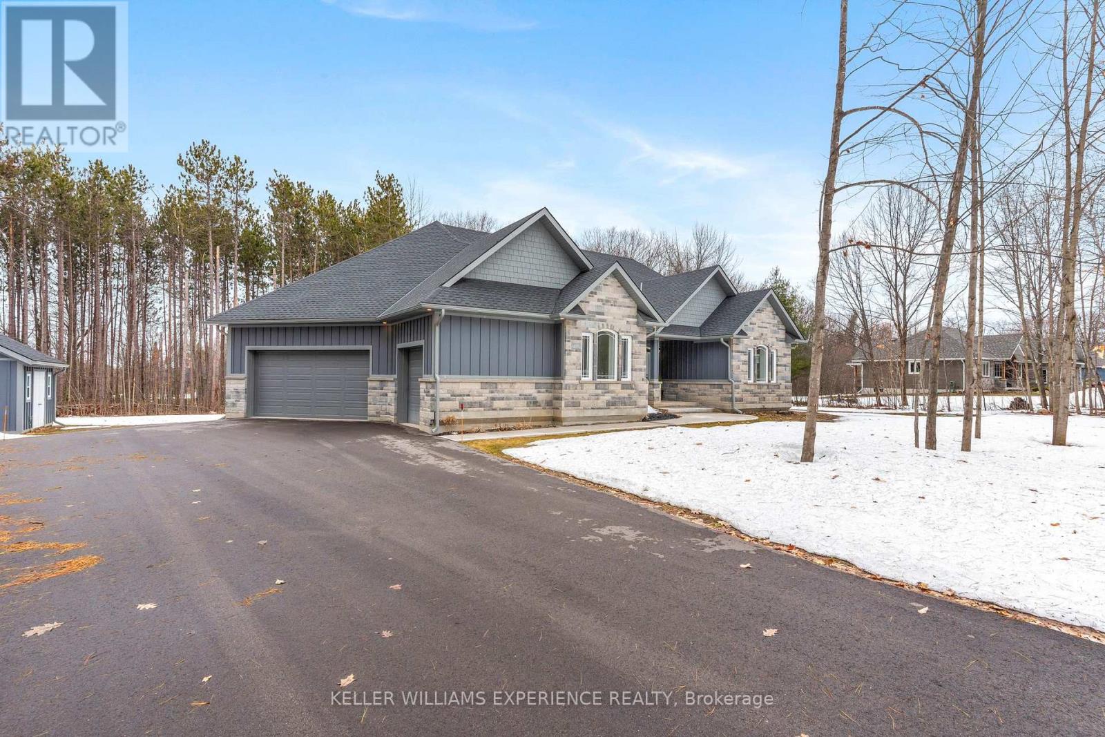 34 Windermere Circle, Tay, Ontario  L4R 0C3 - Photo 3 - S12974988