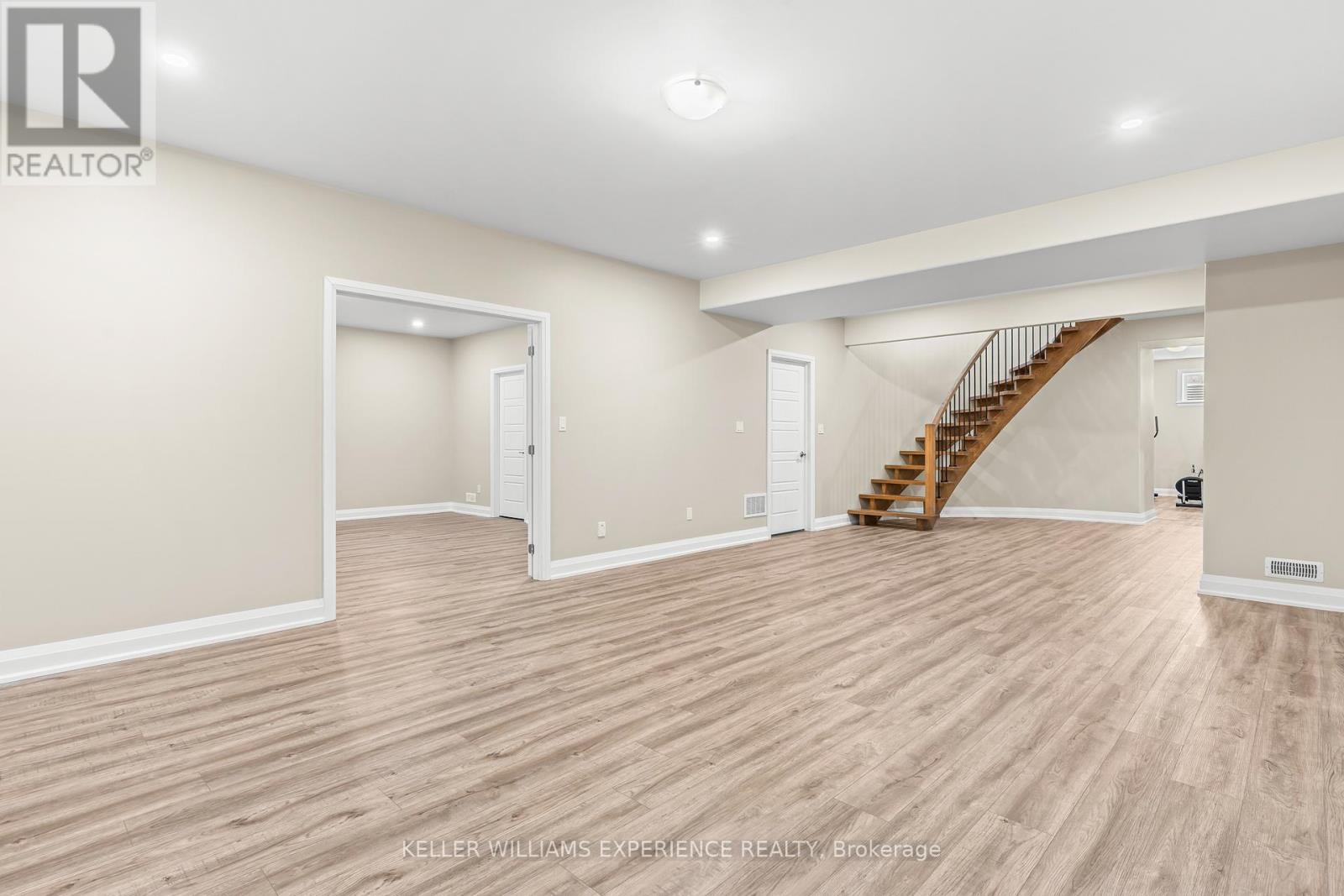 34 Windermere Circle, Tay, Ontario  L4R 0C3 - Photo 34 - S12974988