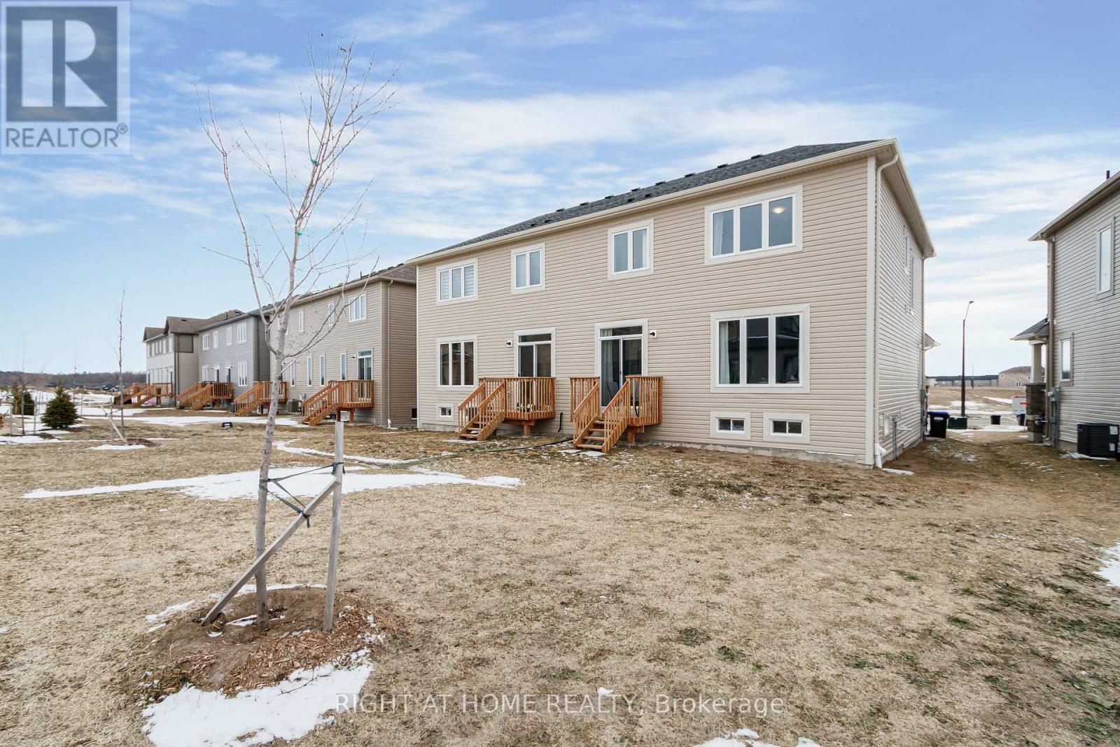 9 Mission Street, Wasaga Beach, Ontario  L9Z 0L8 - Photo 25 - S12975080