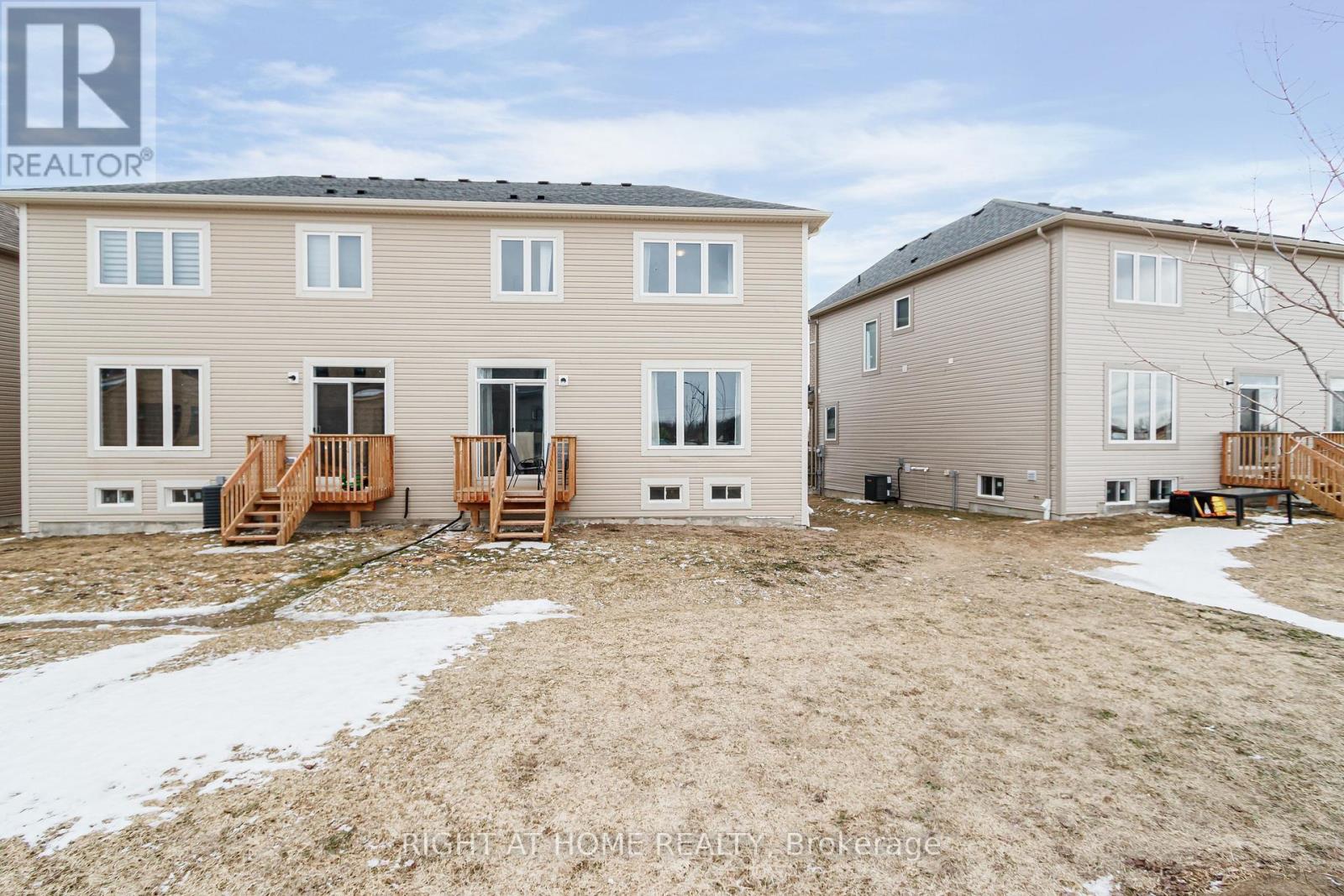 9 Mission Street, Wasaga Beach, Ontario  L9Z 0L8 - Photo 26 - S12975080