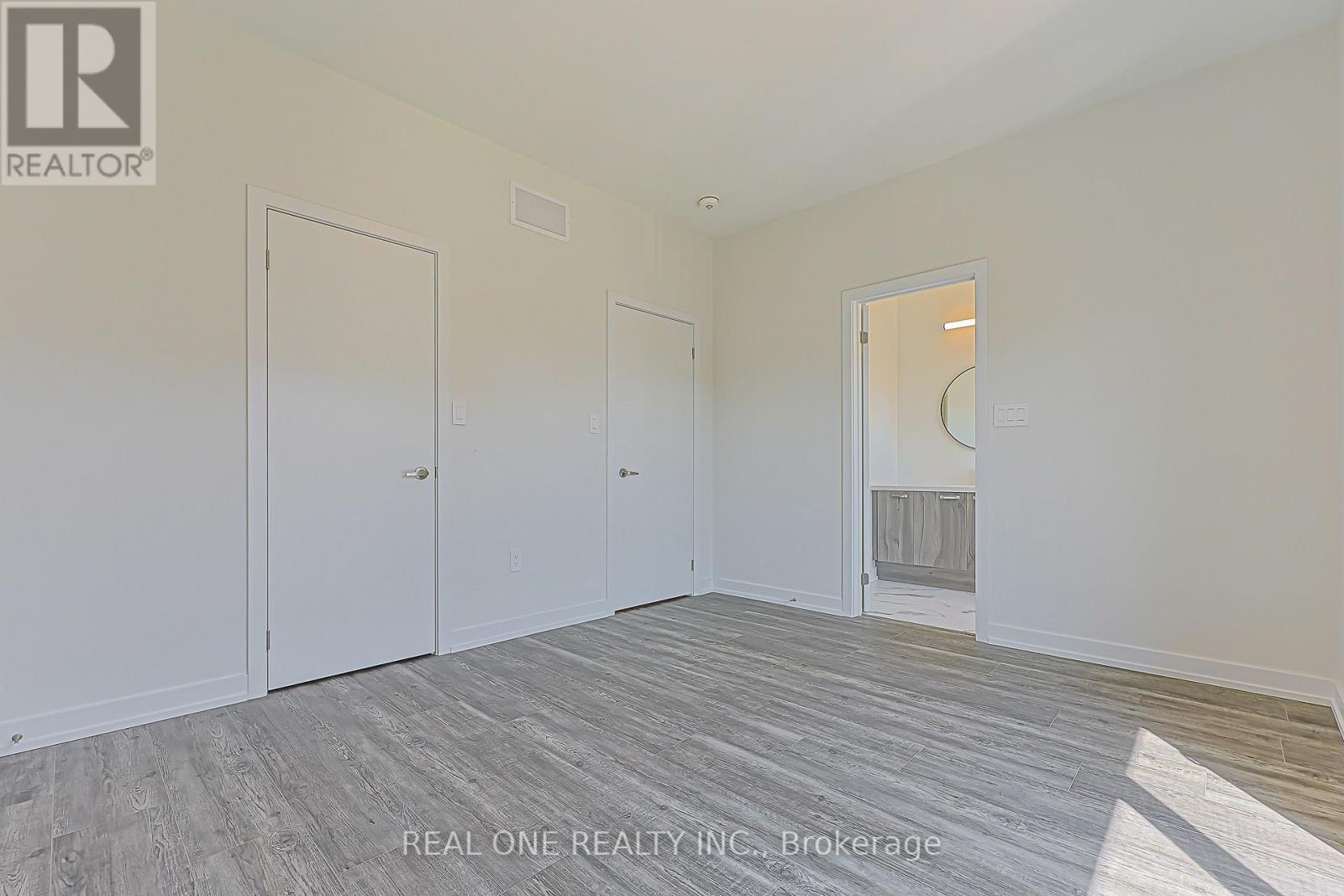 14 Chapple Lane, Richmond Hill, Ontario  L4B 0J7 - Photo 7 - N12974594