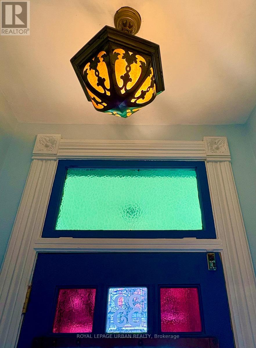 33 Euclid Avenue, Toronto, Ontario  M6J 2J7 - Photo 4 - C12962754