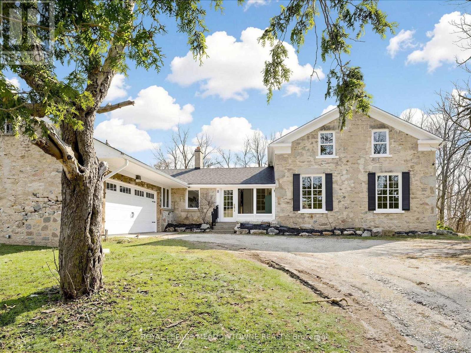 5595 25 Side Road, Milton, Ontario  L7J 2L7 - Photo 4 - W12854686