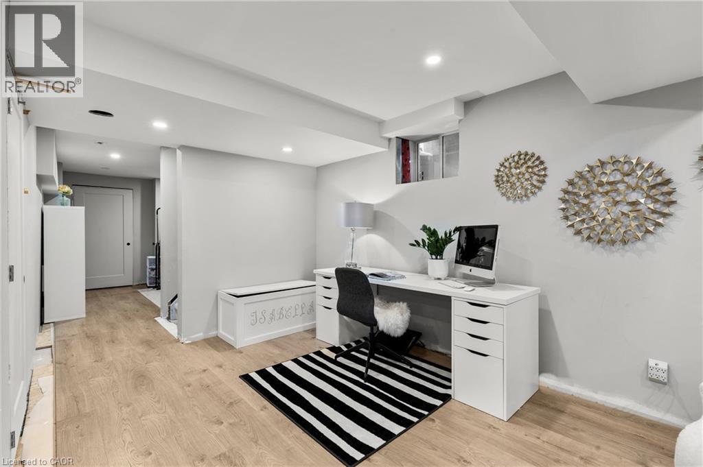 136 Hatt Court, Milton, Ontario  L9E 1G7 - Photo 37 - 40808087