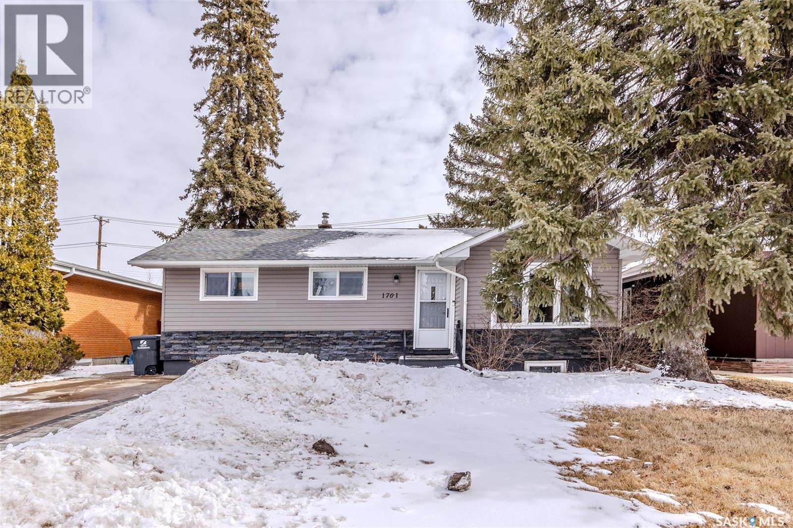 1701 Preston AVENUE S, Saskatoon, Saskatchewan