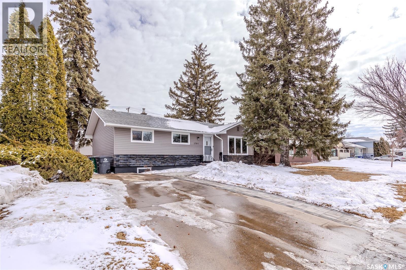 1701 Preston Avenue S, Saskatoon, Saskatchewan  S7H 2V7 - Photo 37 - SK032428