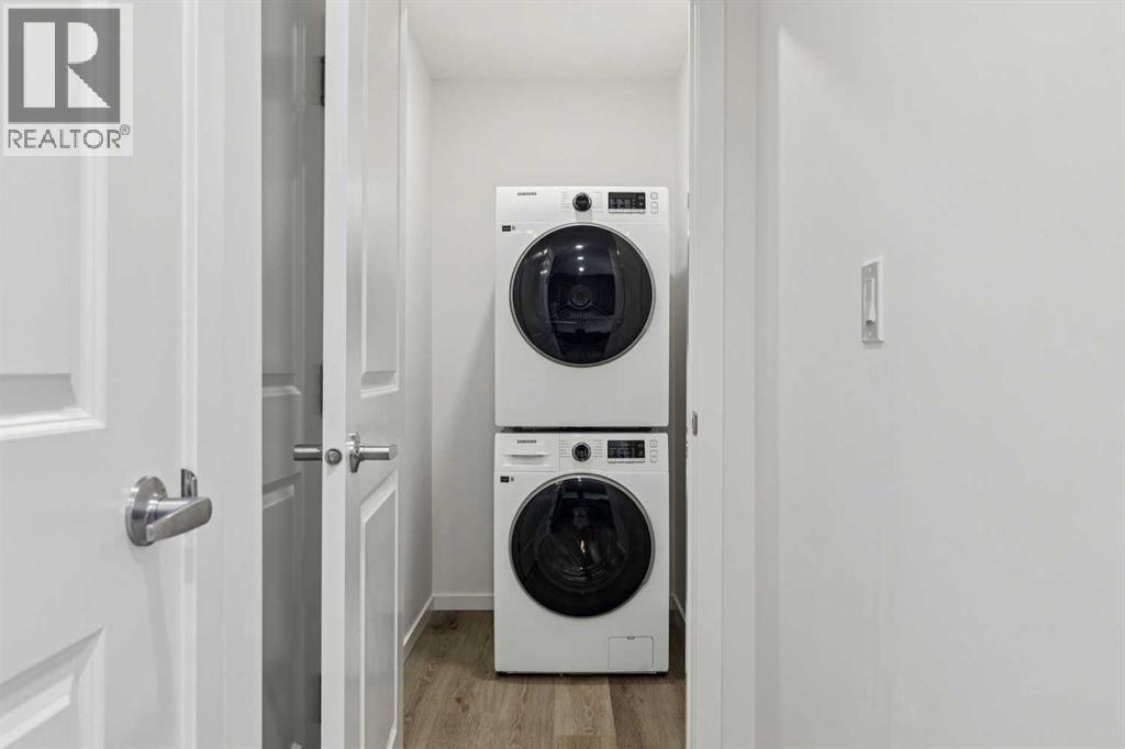 25 Yorkstone Row SW, Calgary, Alberta  T2X 5H4 - Photo 37 - A2296058