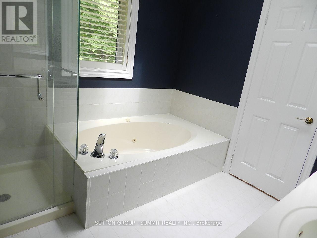 16 - 5490 Glen Erin Drive, Mississauga, Ontario  L5M 5R4 - Photo 17 - W12974982