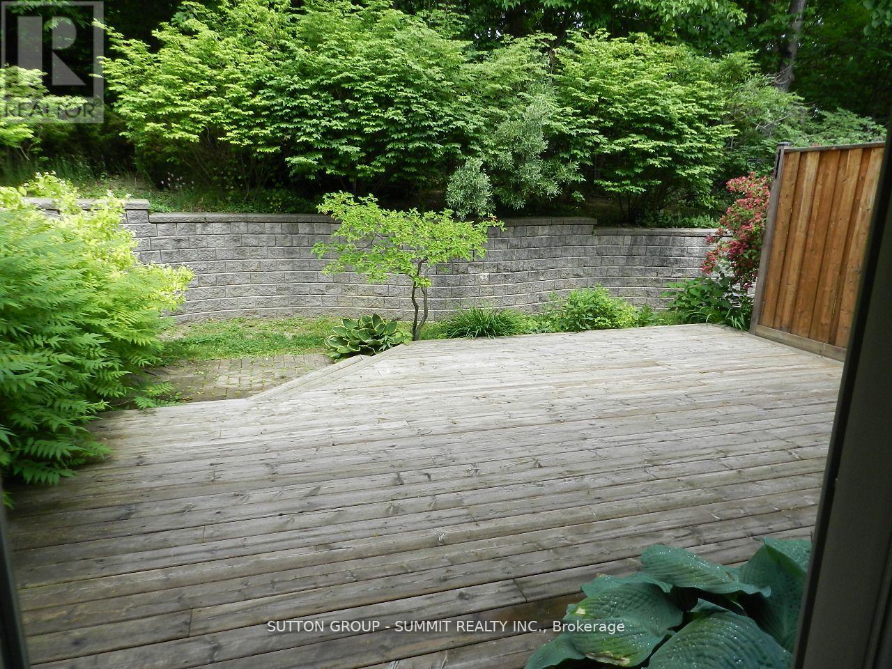 16 - 5490 Glen Erin Drive, Mississauga, Ontario  L5M 5R4 - Photo 2 - W12974982