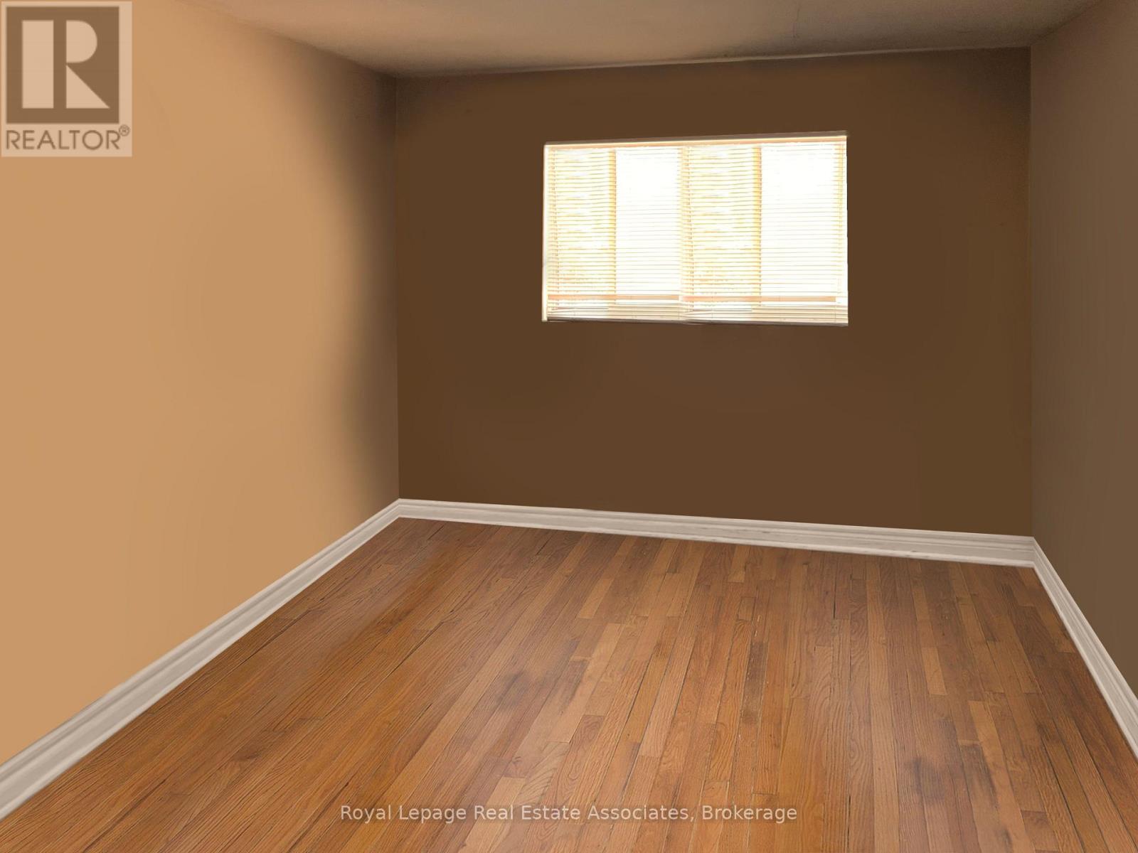 3498 Ashcroft Crescent, Mississauga, Ontario  L5C 2E7 - Photo 10 - W12975024