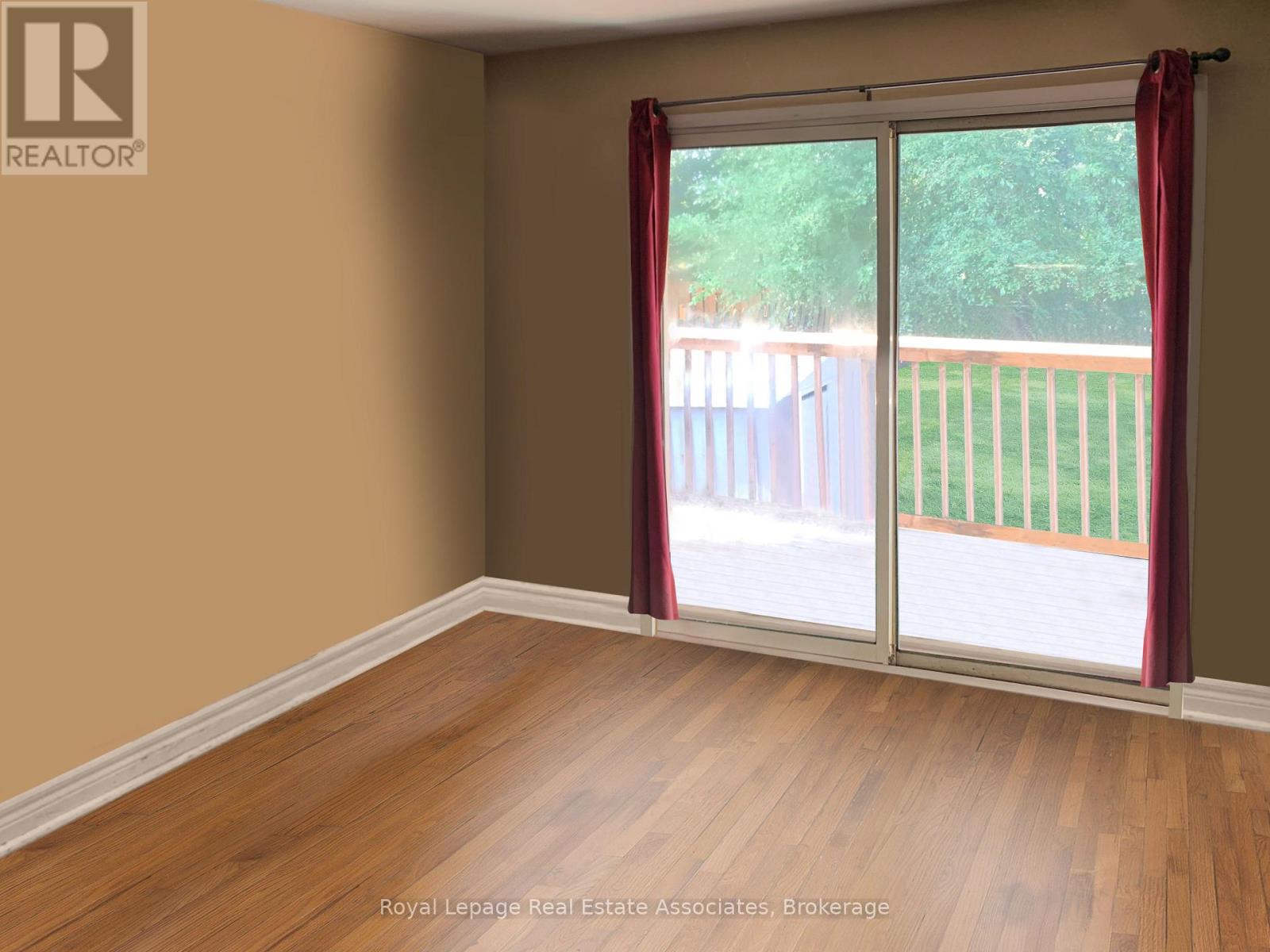 3498 Ashcroft Crescent, Mississauga, Ontario  L5C 2E7 - Photo 11 - W12975024