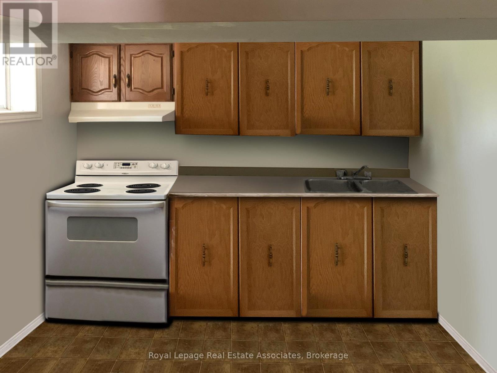 3498 Ashcroft Crescent, Mississauga, Ontario  L5C 2E7 - Photo 13 - W12975024