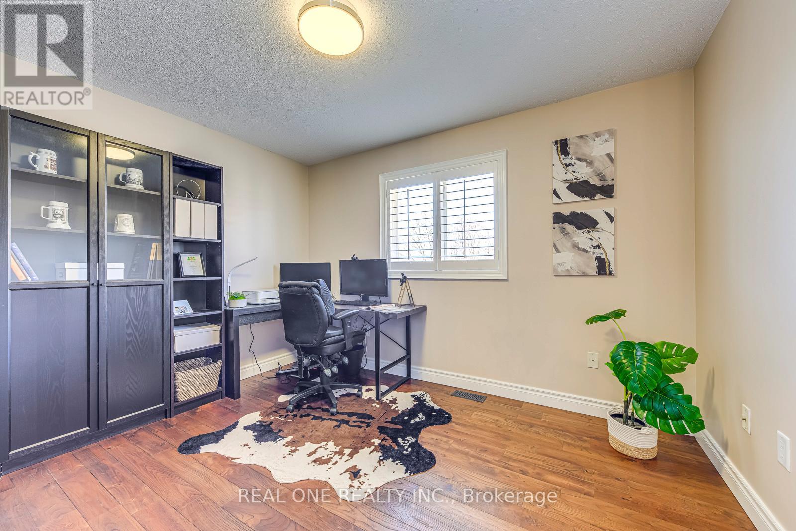 2112 Redstone Crescent, Oakville, Ontario  L6M 5B2 - Photo 29 - W12975076