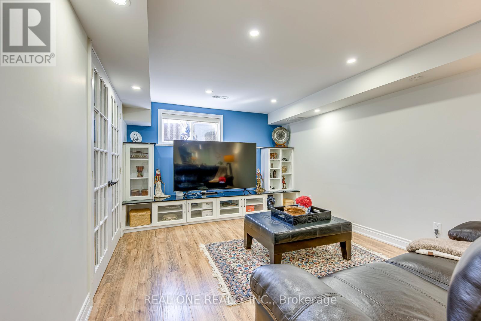 2112 Redstone Crescent, Oakville, Ontario  L6M 5B2 - Photo 39 - W12975076