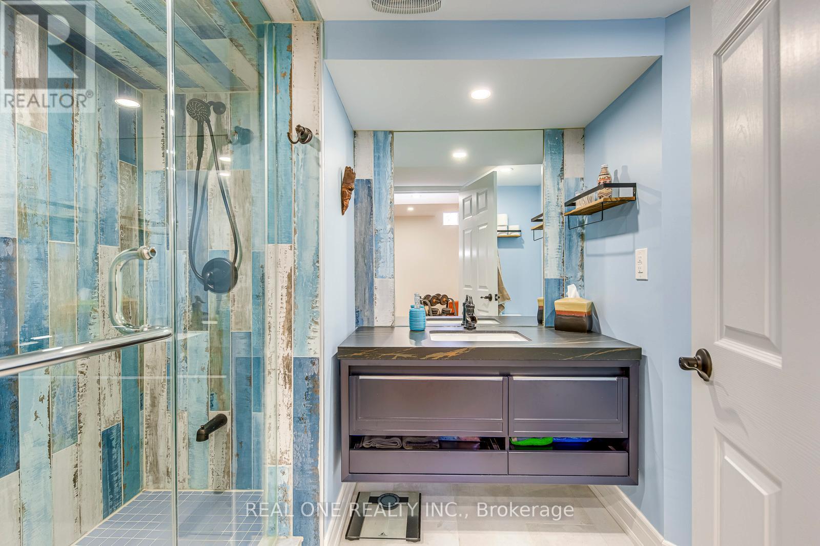 2112 Redstone Crescent, Oakville, Ontario  L6M 5B2 - Photo 42 - W12975076