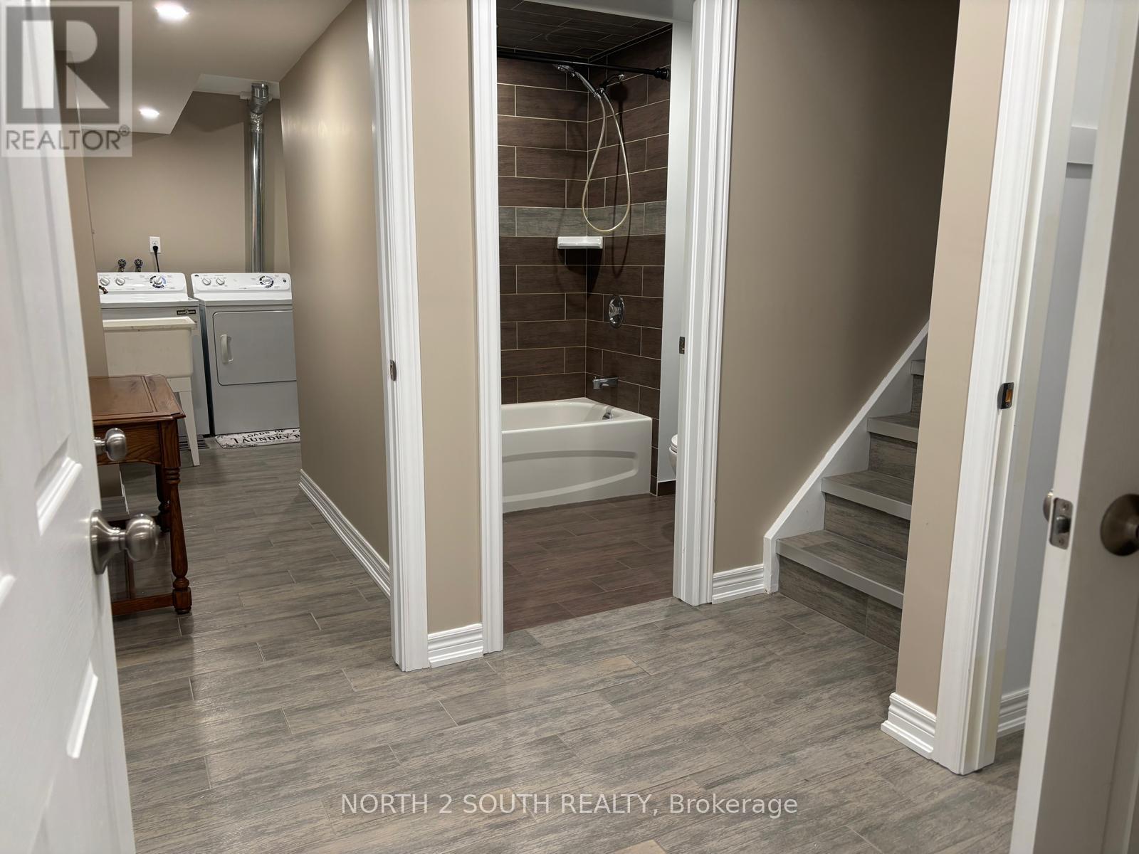 Bsmt - 23 Vanwood Crescent, Brampton, Ontario  L6P 2X3 - Photo 10 - W12975082