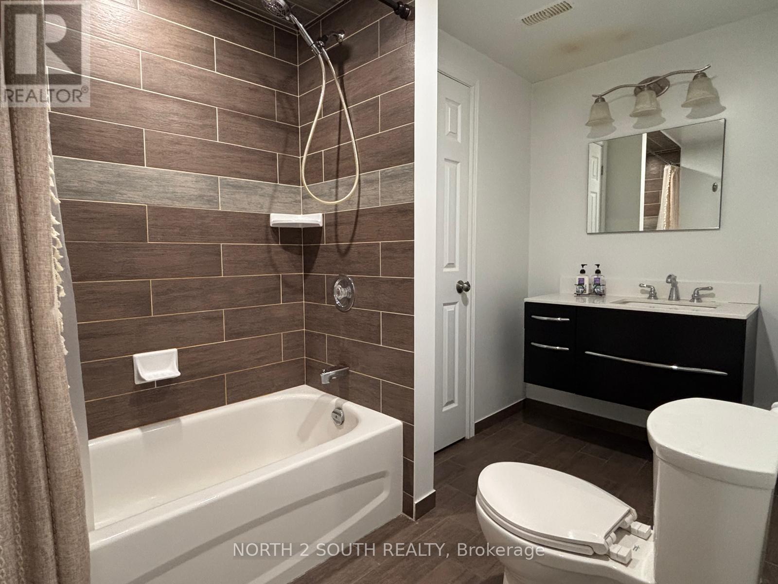 Bsmt - 23 Vanwood Crescent, Brampton, Ontario  L6P 2X3 - Photo 12 - W12975082