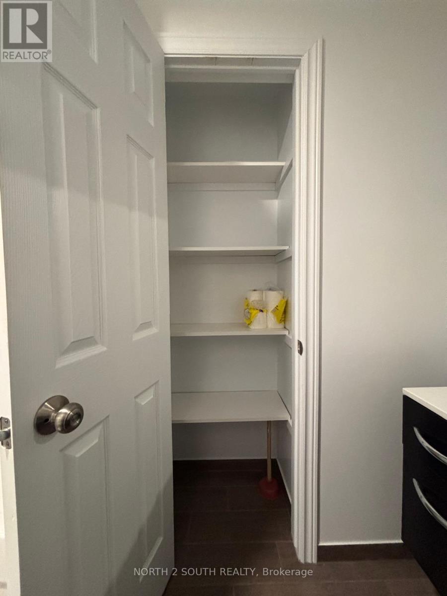 Bsmt - 23 Vanwood Crescent, Brampton, Ontario  L6P 2X3 - Photo 13 - W12975082