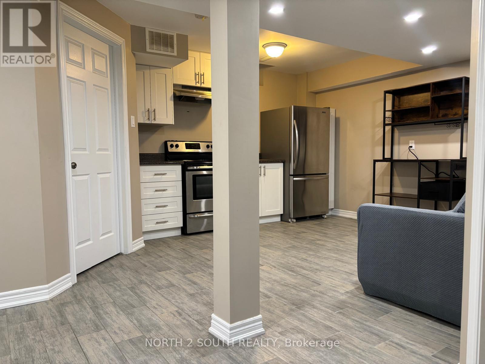 Bsmt - 23 Vanwood Crescent, Brampton, Ontario  L6P 2X3 - Photo 6 - W12975082