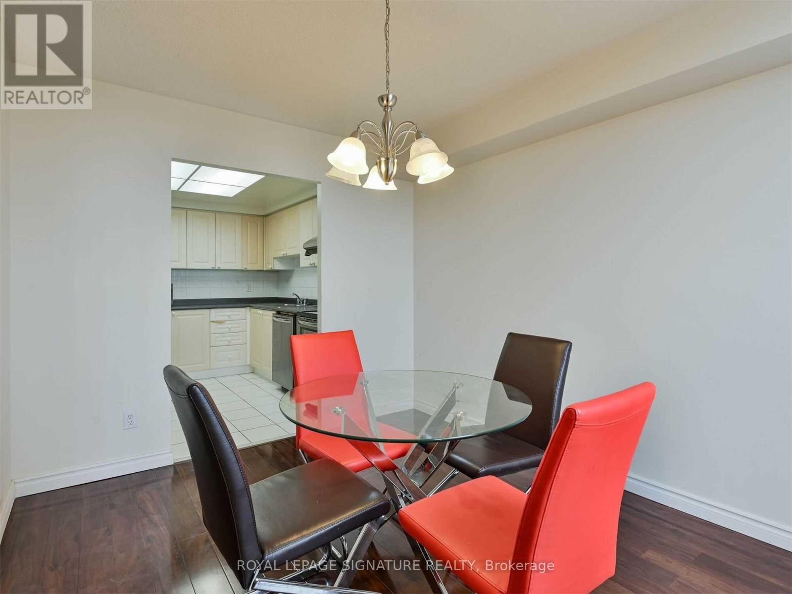 1107 - 135 Hillcrest Avenue, Mississauga, Ontario  L5B 4B1 - Photo 21 - W12975136