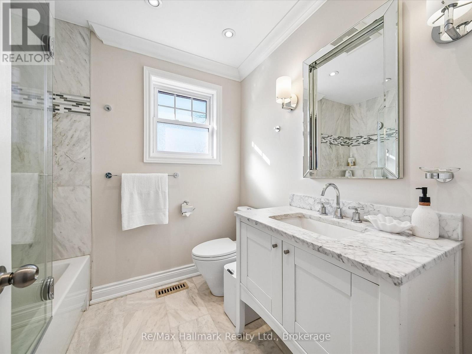 2103 Constance Drive, Oakville, Ontario  L6J 5V1 - Photo 29 - W12970324