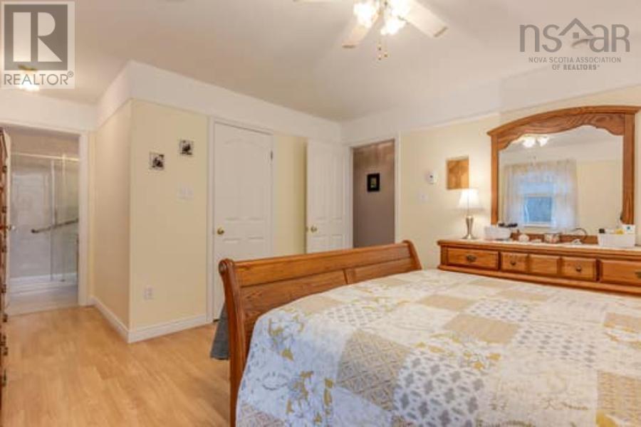 16 Sherwood Drive, Stillwater Lake, Nova Scotia  B3Z 1G9 - Photo 15 - 202606720