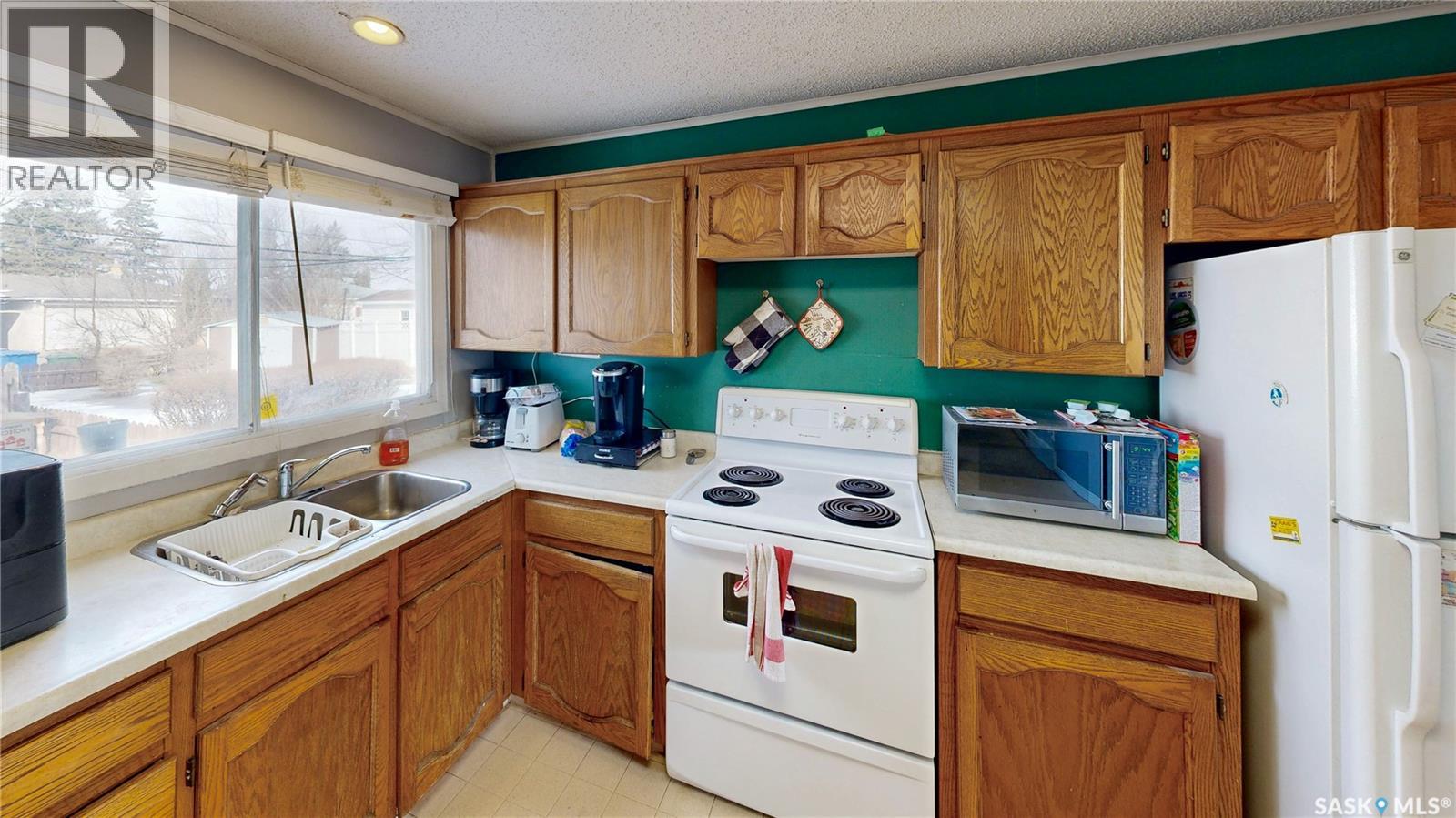 918 Campbell Street, Regina, Saskatchewan  S4T 5P3 - Photo 8 - SK032432