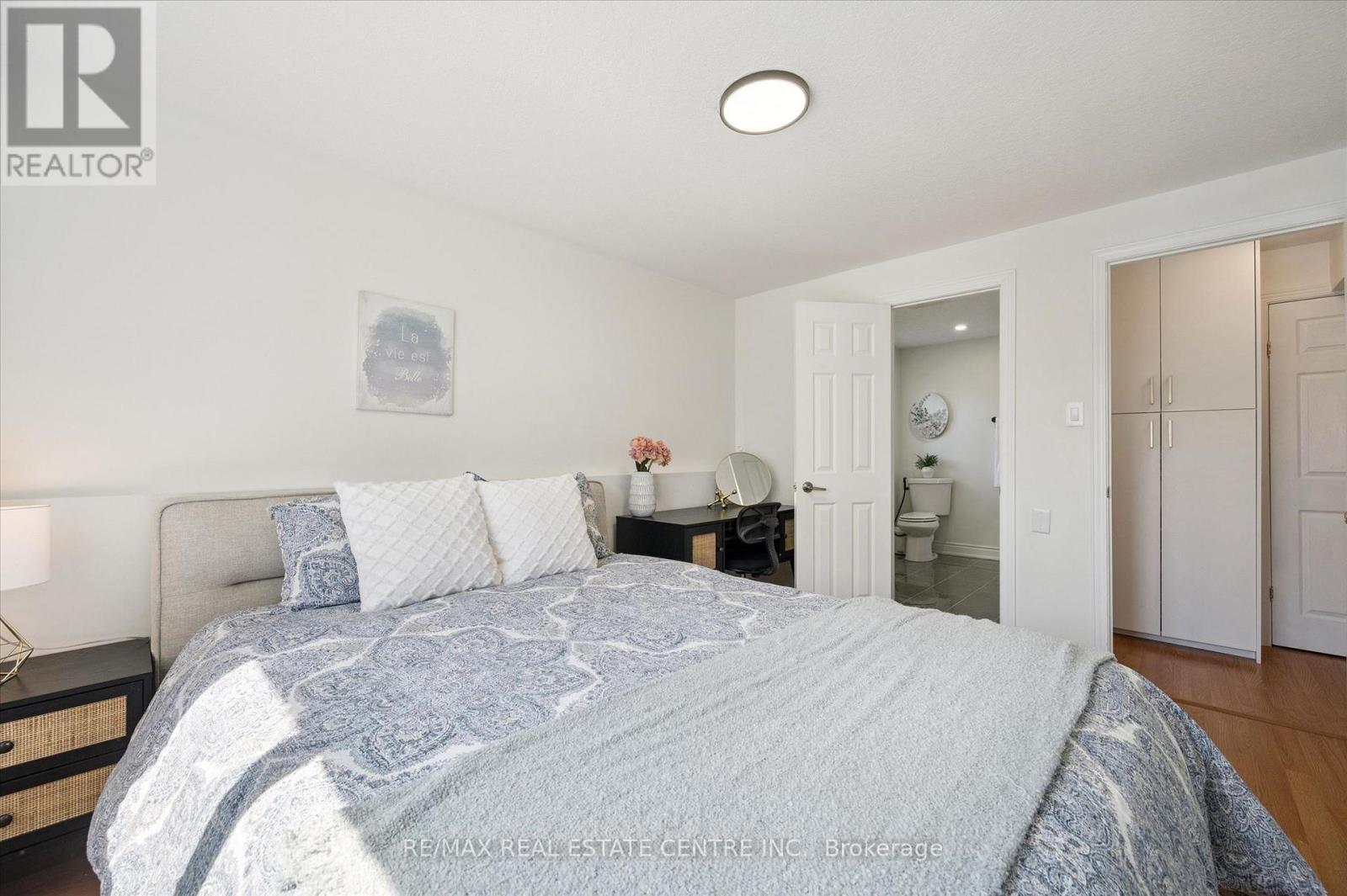 35 Melran Drive, Cambridge, Ontario  N3C 4C1 - Photo 30 - X12975000