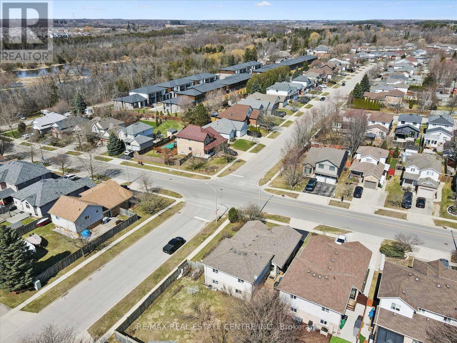 35 Melran Drive, Cambridge, Ontario  N3C 4C1 - Photo 44 - X12975000