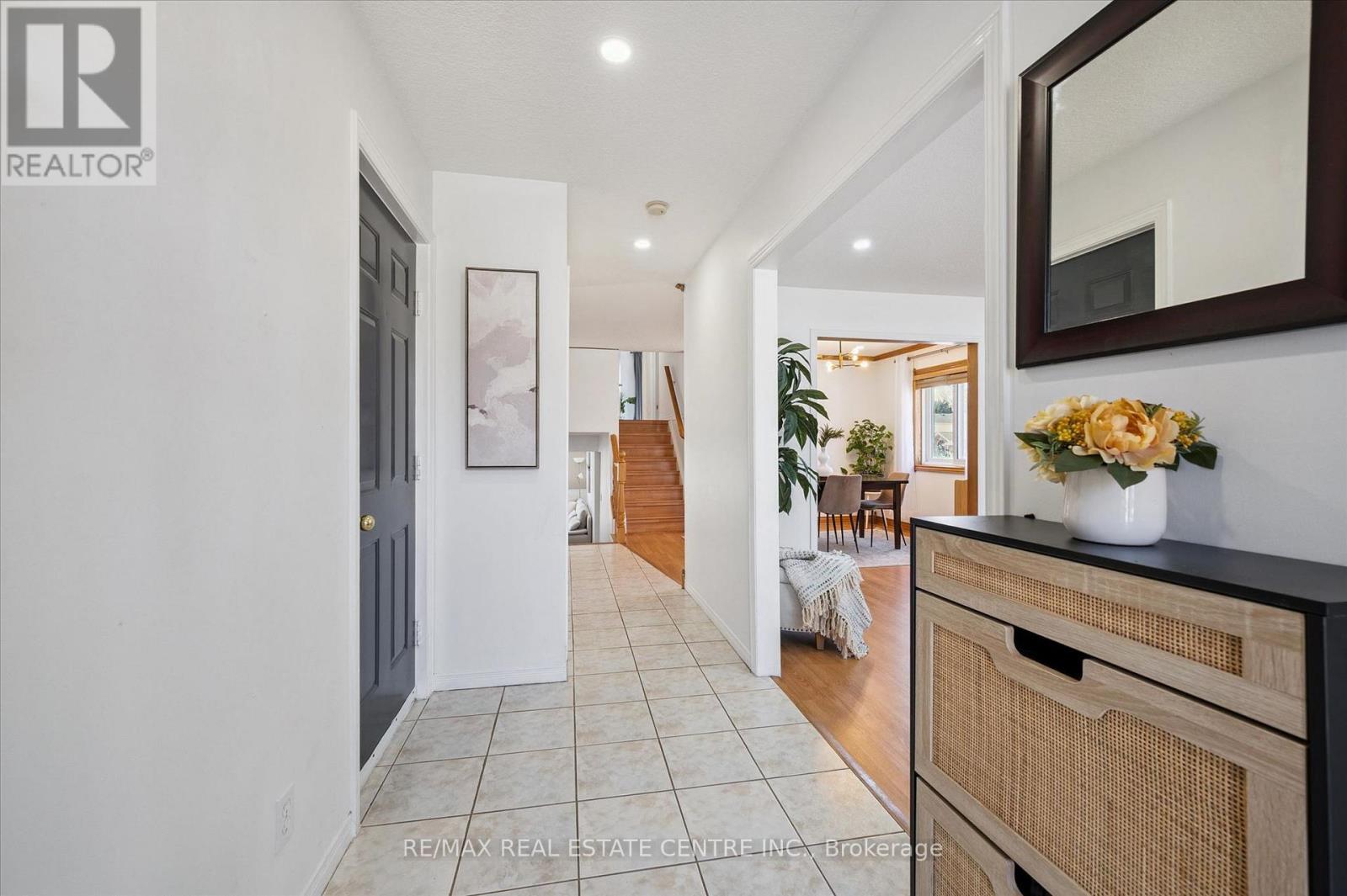 35 Melran Drive, Cambridge, Ontario  N3C 4C1 - Photo 7 - X12975000