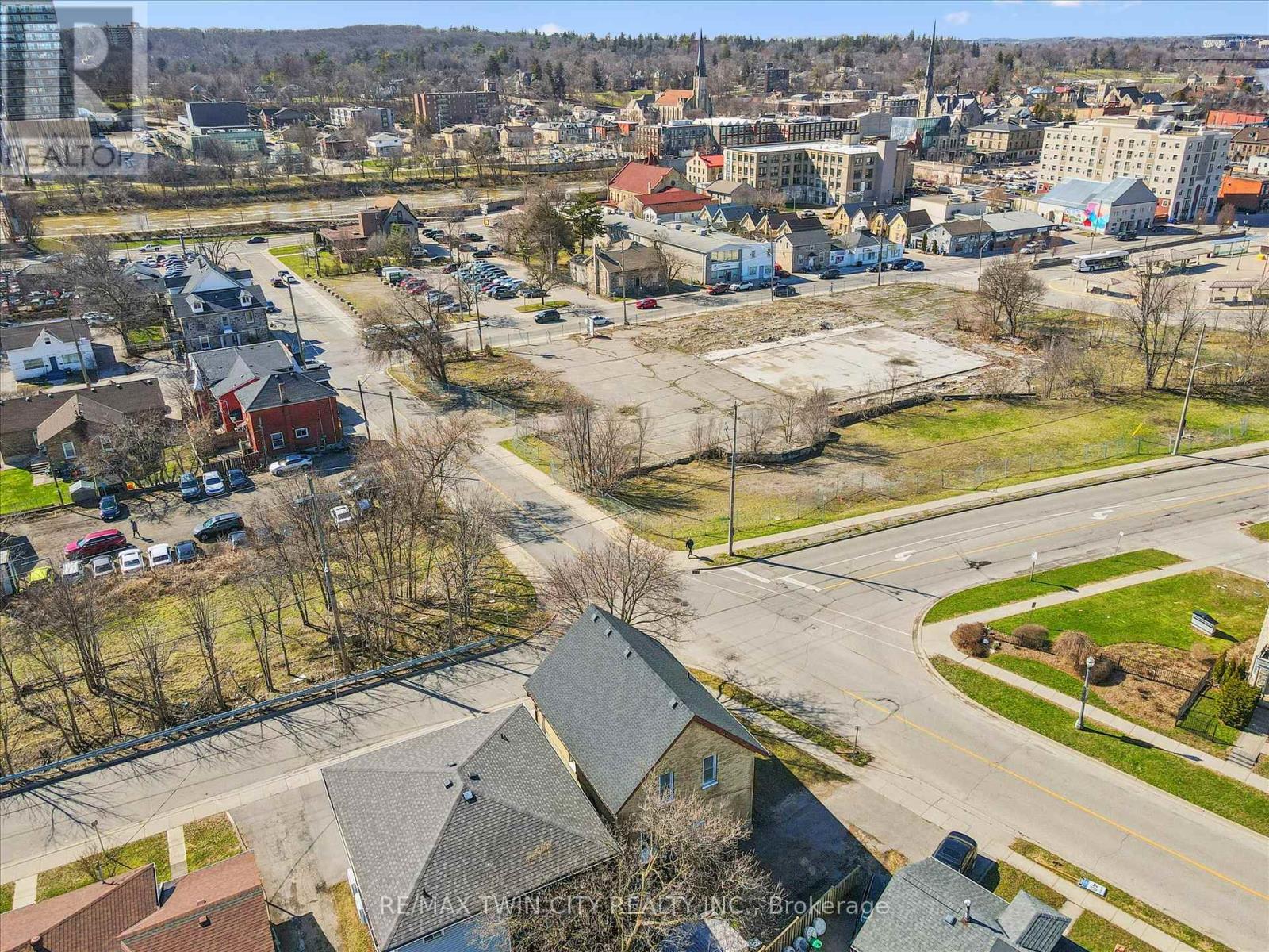 101 Wellington South, Cambridge, Ontario  N1R 3K9 - Photo 30 - X12975038