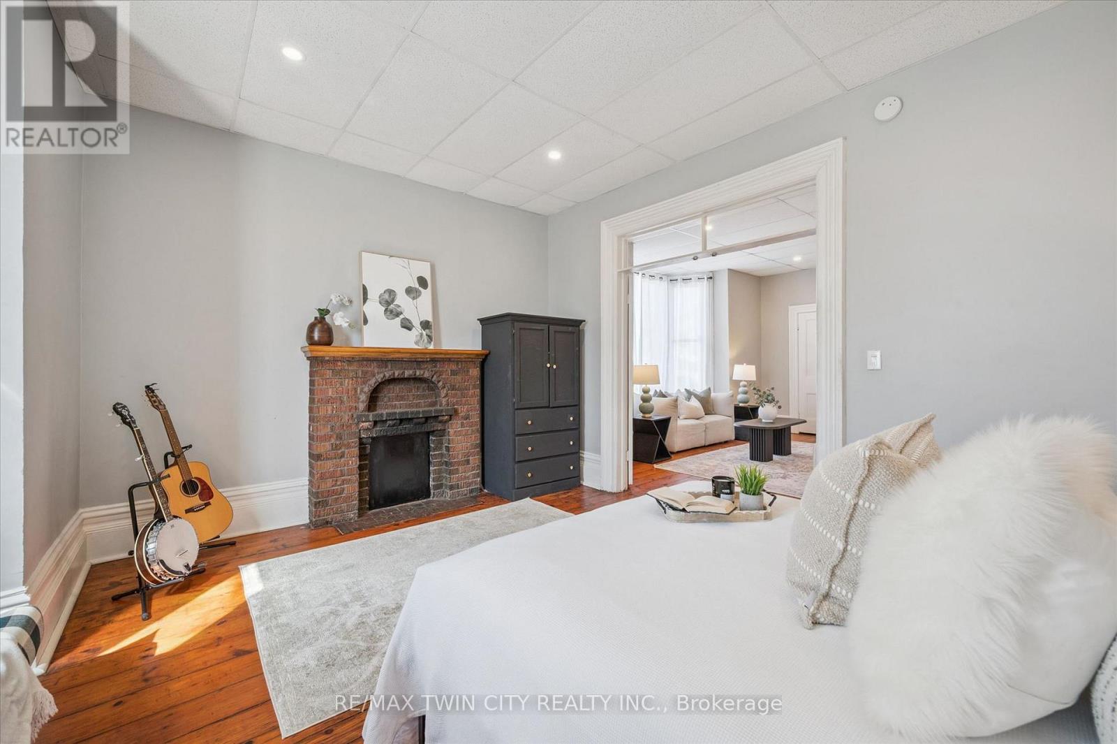 101 Wellington South, Cambridge, Ontario  N1R 3K9 - Photo 8 - X12975038